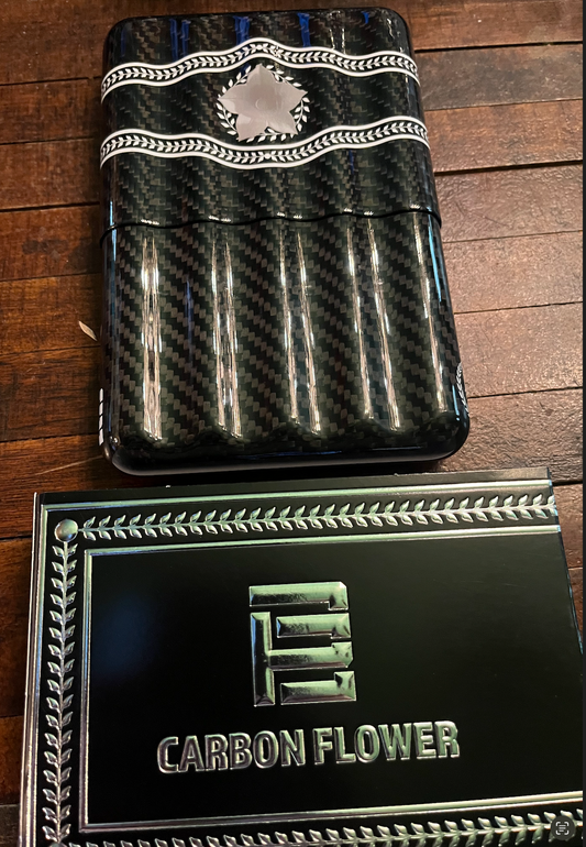 La Flor Dominicana Carbon Flower, Travel Case and 5 Cigars